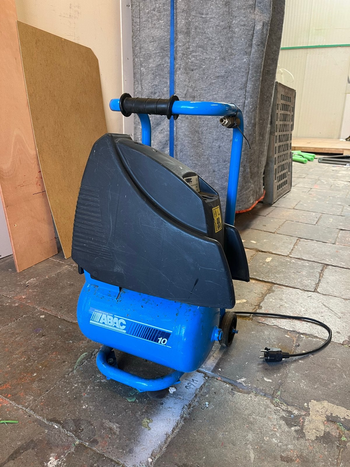 ABAC Silverstone OL231 olievrije compressor (10 liter), Doe-het-zelf en Verbouw, Compressors, Ophalen, Gebruikt, 6 tot 10 bar