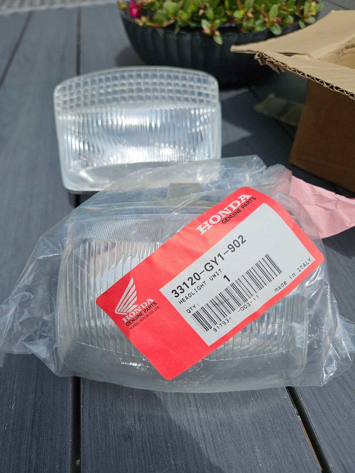 Honda vision koplamp .NOS, Ophalen of Verzenden, Nieuw, Koplamp, Overige merken