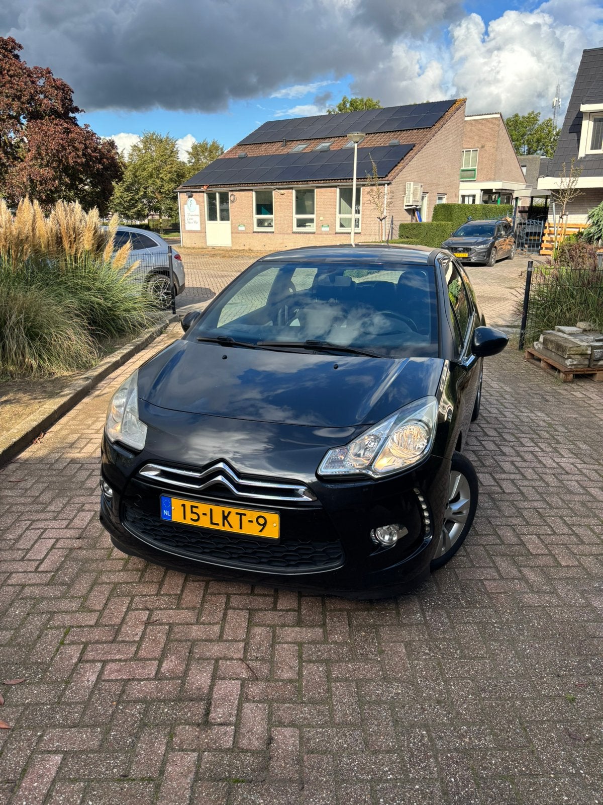Citroën DS3 1.4 VTI 2010 Zwart, Voorwielaandrijving, 40 €/maand, Zwart, 4 cilinders