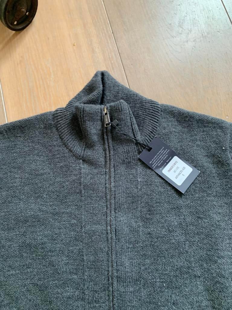 Grijs wollen vest maat s, Kleding | Heren, Truien en Vesten, Ophalen of Verzenden, Nieuw, Grijs