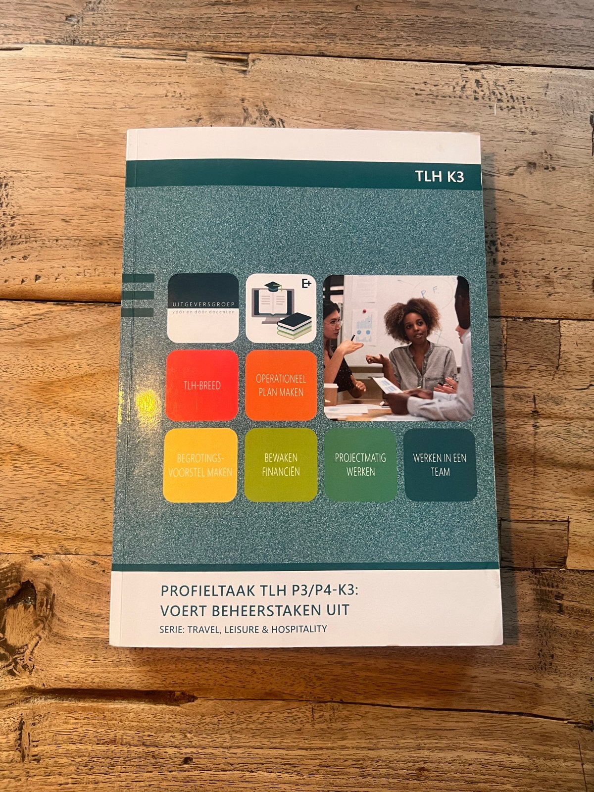 TLH Profieltekening MBO Boeken met Licentie Code 3, Ophalen of Verzenden, Zo goed als nieuw, Overige niveaus, Overige vakken