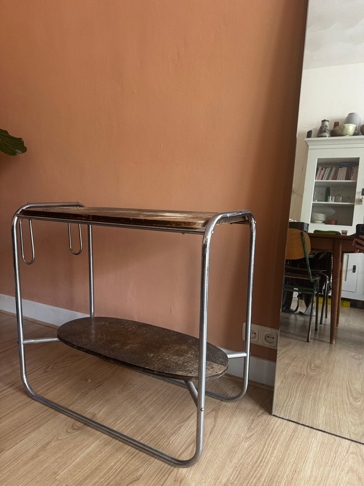 Vintage bijzettafel/serveerwagen met twee bladen, Ophalen