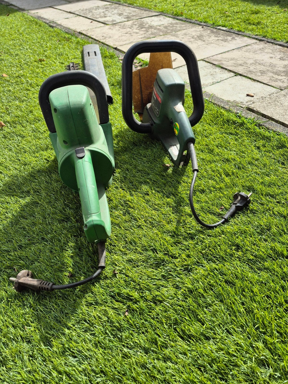 Elektrische heggenscharen (2 stuks), Tuin en Terras, Ophalen, Gebruikt, Elektrisch