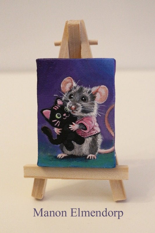 Uniek Handgeschilderd Schilderijtje Muis met Knuffeltje Kat, Antiek en Kunst, Acrylverf, Gesigneerd, Ophalen of Verzenden, Dieren