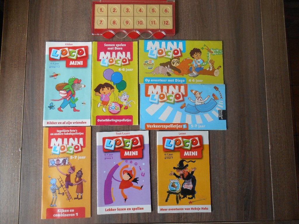 Miniloco blokjesdoos met 7 boekjes Mini Loco, Ophalen of Verzenden, Gebruikt