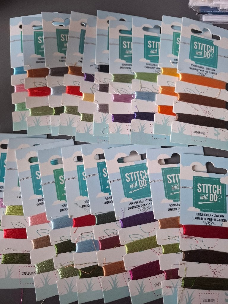 Borduurgaren stitch and co, Ophalen of Verzenden, Zo goed als nieuw, Handborduren, Borduurgaren of Zijde