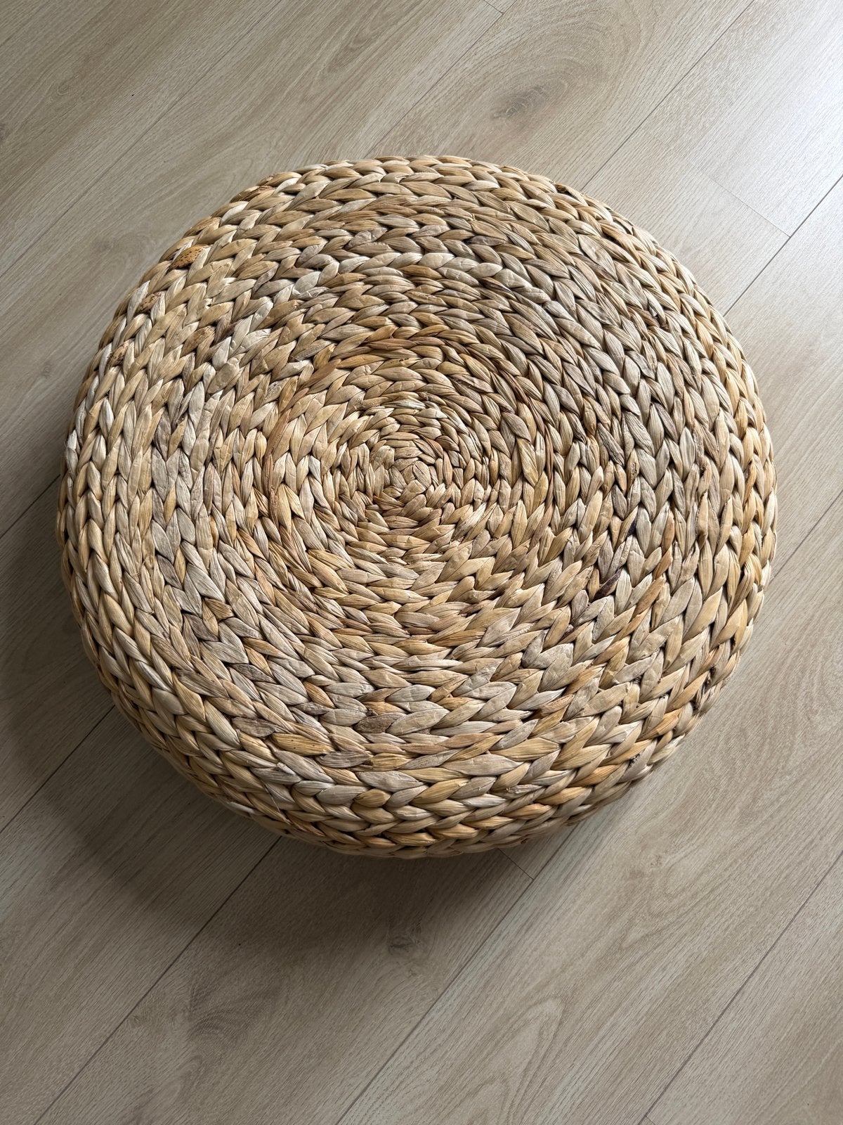 Ronde rieten poef/voetenbank van ikea, Ophalen, Gebruikt, Rond, Riet of Rotan