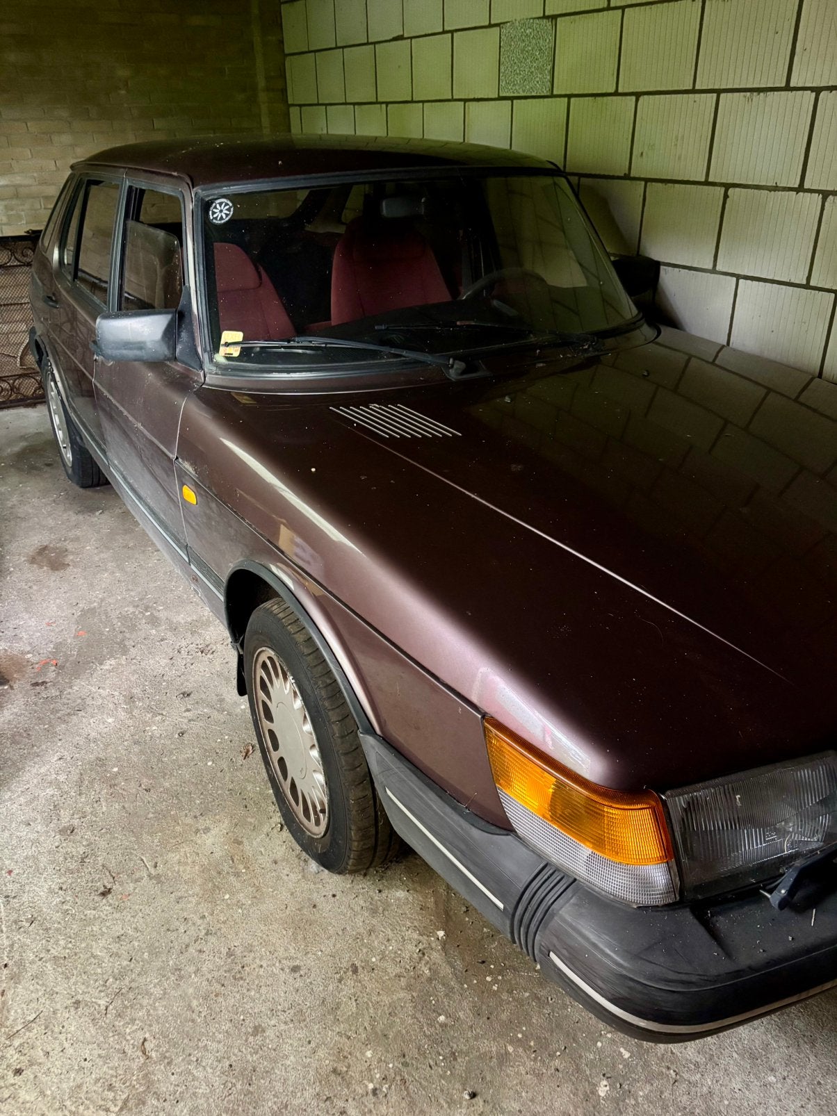 2x saab 900 classic voor liefhebber, Auto's, Stof, Wit, Saab 900, Handgeschakeld