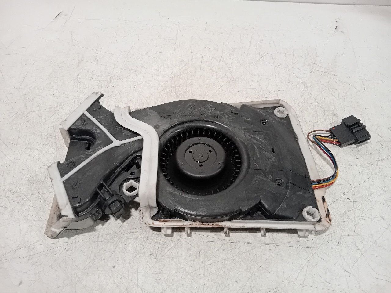 Kachel ventilator motor Mercedes-Benz C-Klasse, Onderdelen@venauto.nl, Van der Ven Autorecycling B.V., Gebruikt, Ettenseweg 76, 4706 PB Roosendaal, The Netherlands