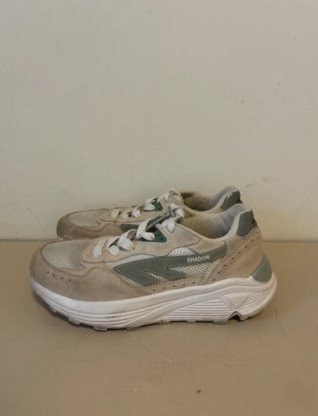 Hi-tec sneakers beige-groen maat 37, Beige, Ophalen of Verzenden, Sneakers of Gympen, Gedragen