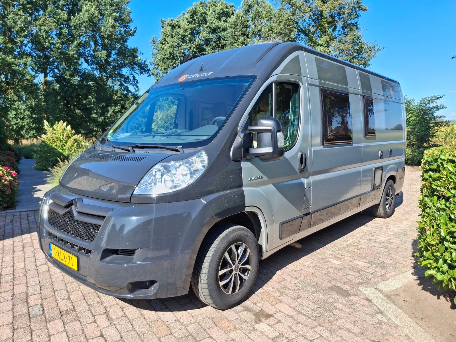'" Globebus - 2009 - 160 PK - VASTBED - AIRCO - TOPSTAAT", Caravans en Kamperen, Campers, Buscamper of Camperbus, Fiat, Luifel