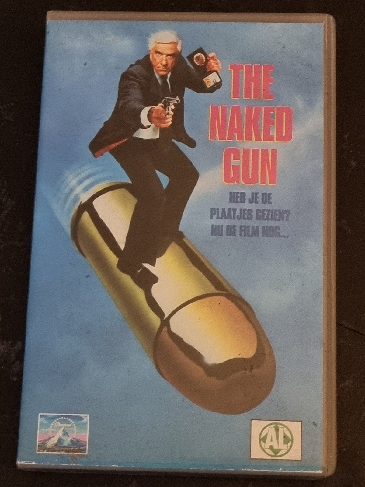 The Naked Gun VHS - Komedie Klassieker, Nederlands ondertiteld, Gebruikt, Alle leeftijden, Ophalen of Verzenden