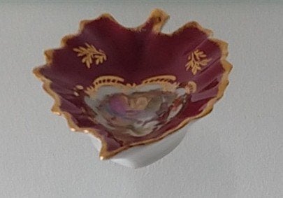 Limoges;  bladschoteltje goudeville, volgnr 71, Antiek en Kunst, Ophalen of Verzenden