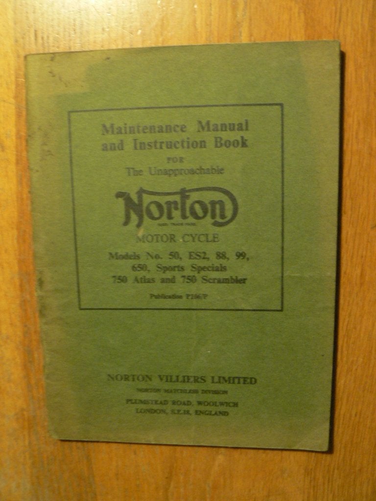 DIVERSE NORTON MOTORBOEKEN, Motoren, Ophalen of Verzenden