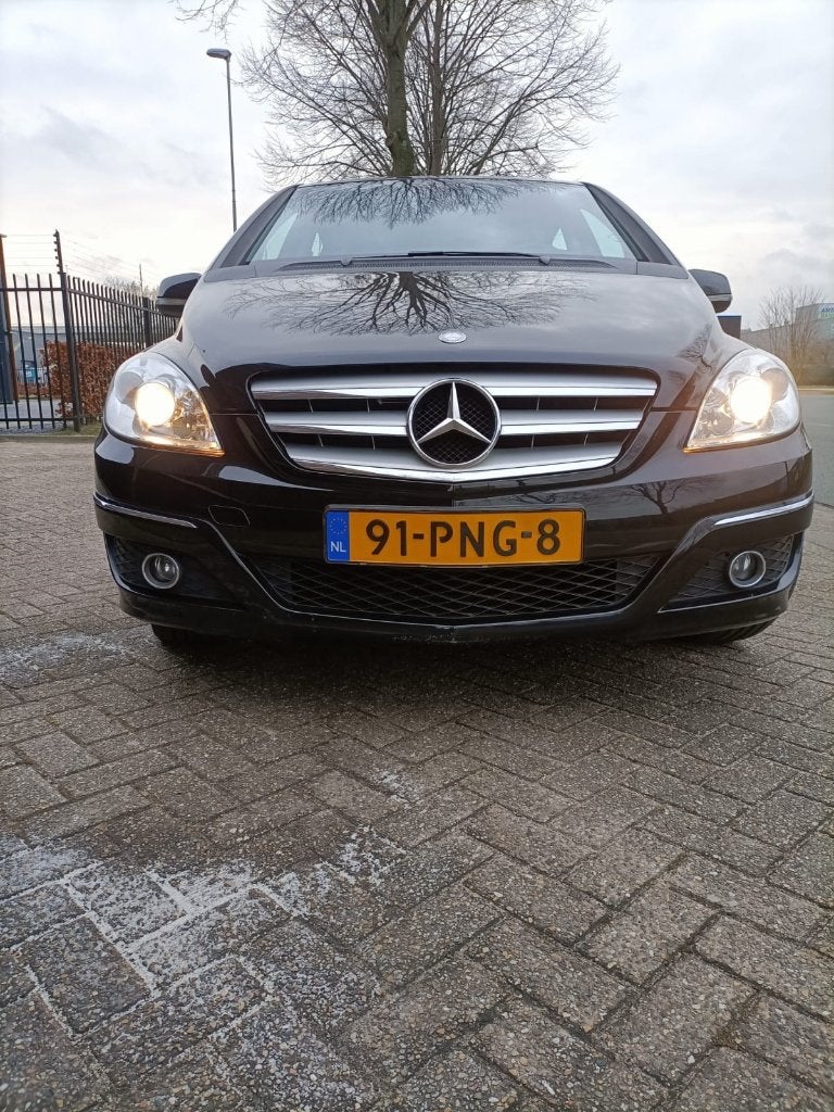 Mercedes-Benz B-Klasse 1.5 B160 5DRS 2011 Zwart, Voorwielaandrijving, 1498 cc, Beige, Zwart