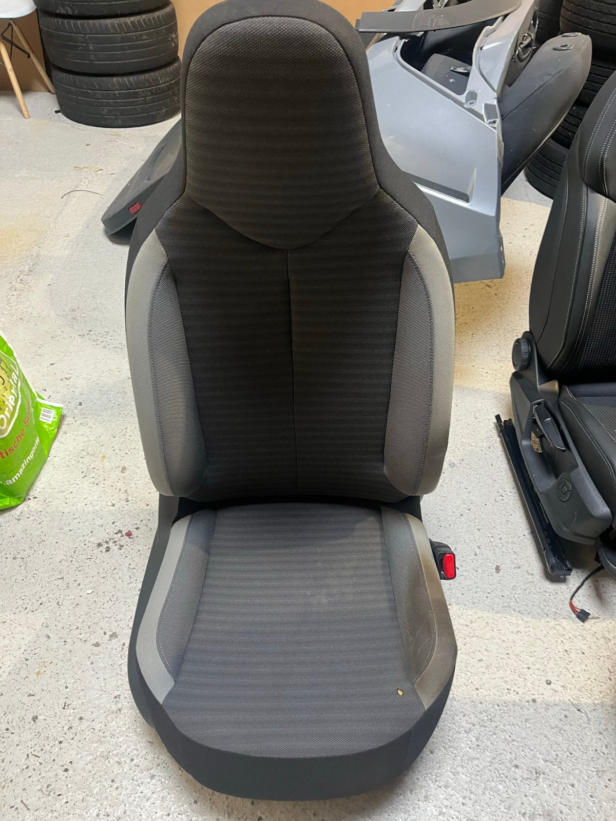 Stoel voor Citroën C1, Peugeot 108, Toyota Aygo (2014-2022), Ophalen of Verzenden, Gebruikt, Citroën