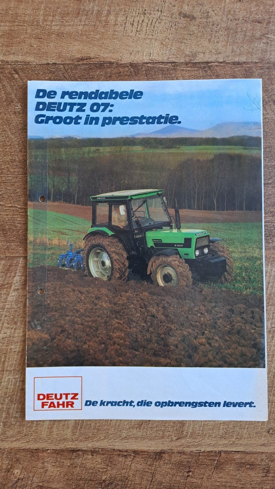 folder De rendabele DEUTZ 07 tractor Groot in prestatie, Ophalen of Verzenden, Zo goed als nieuw, Folder