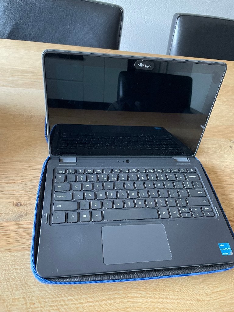 nette Dell Latitude 3120 2-in-1 laptop, Ophalen, Gebruikt, Qwerty, 8 GB