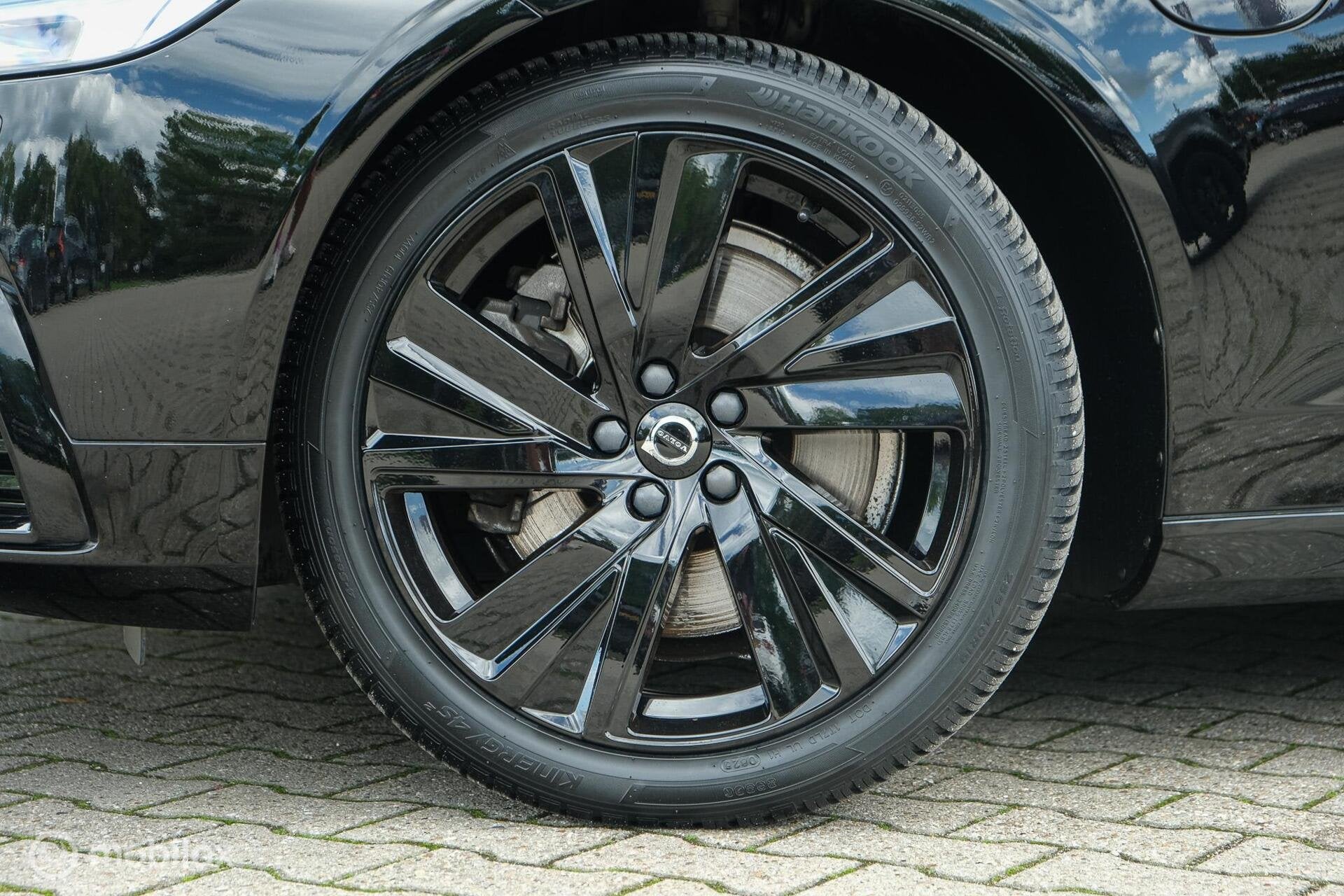 Foto 9 van Volvo V90 2.0 T8 AWD R-Design | Stoel en stuurwielverwarming