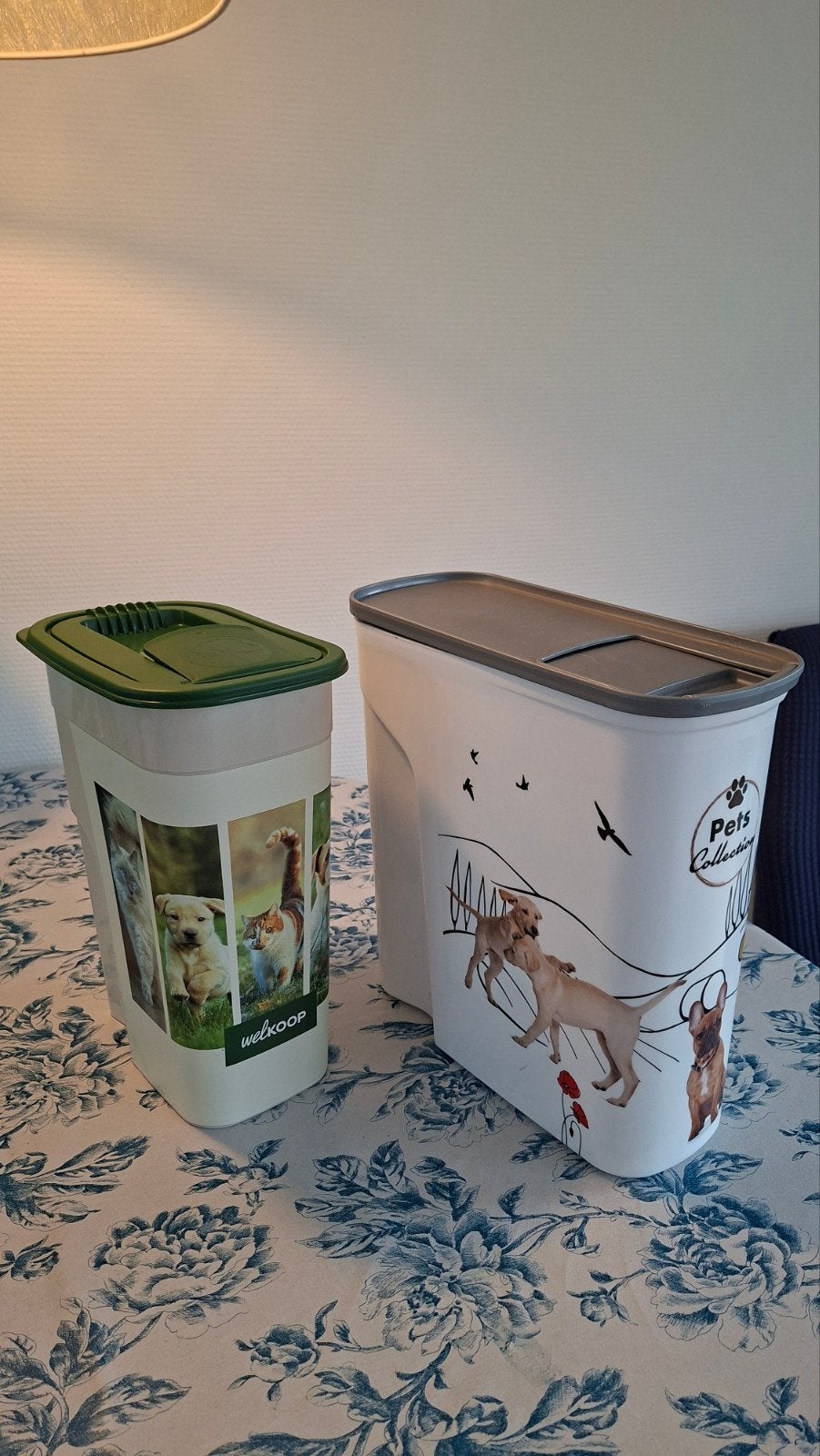 2 bewaardoos voor honden of katten droog voer, Ophalen of Verzenden, Zo goed als nieuw
