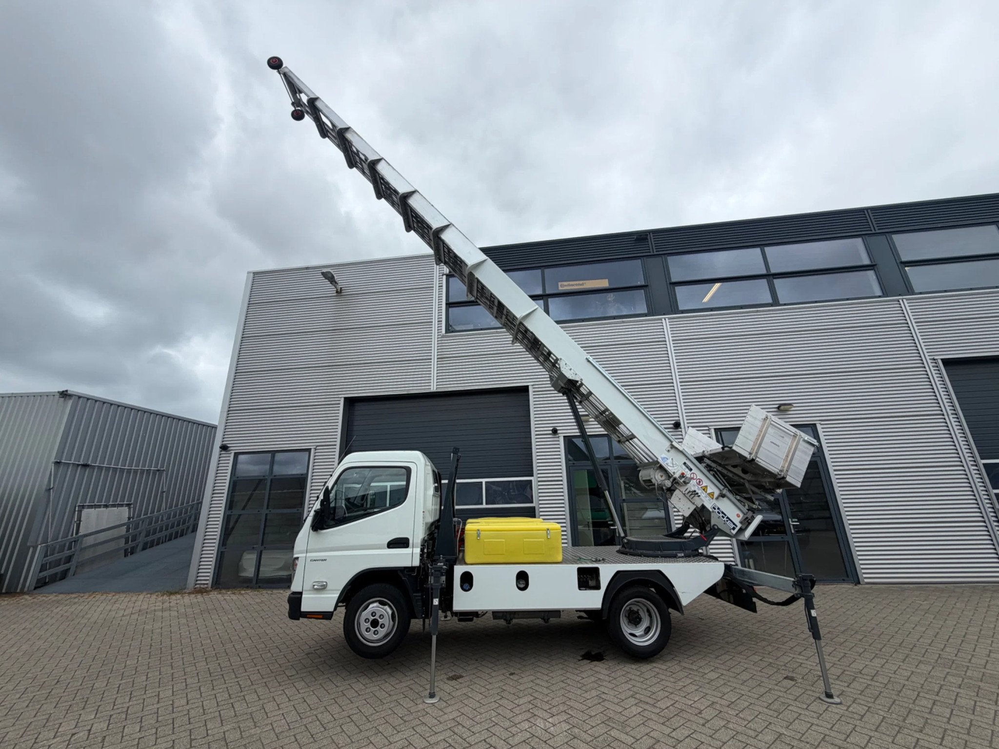 FUSO Canter 3S15 Verhuis/Ladder 30M Böcker Lift 18000KM EUR, Gebruikt, Euro 6, FUSO, Wit