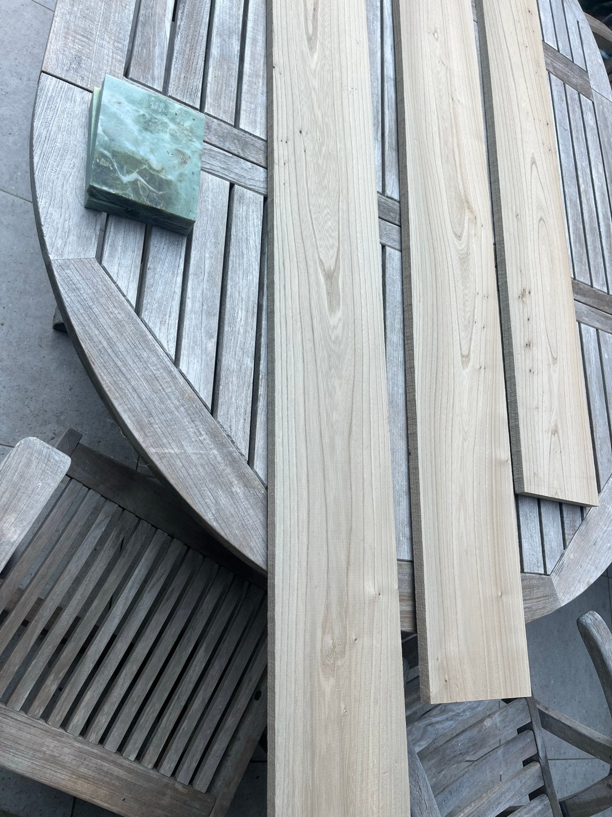 3 ongebruikte houten vensterbanken iepenhout, Doe-het-zelf en Verbouw, Hout en Planken, Ophalen, 25 tot 50 mm, Nieuw, Plank