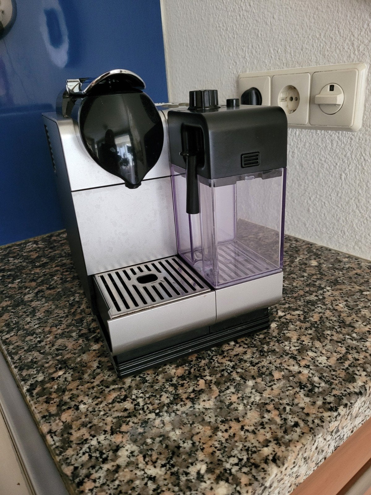 De'Longhi Nespresso Lattissima EN 520 Koffiemachine, Ophalen, Koffiemachine, Zo goed als nieuw, 1 kopje
