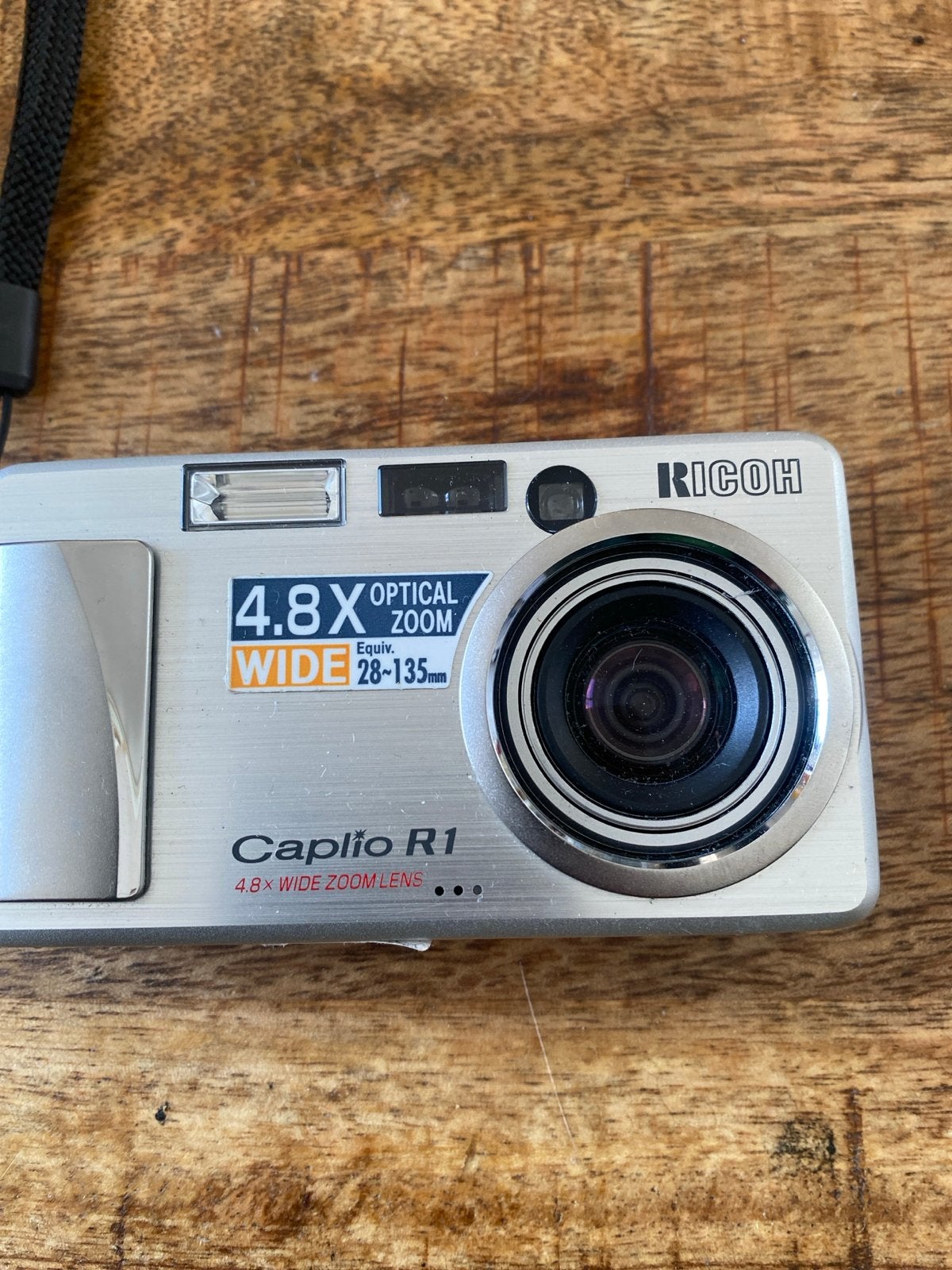 Ricoh Caplio R1 Compactcamera - 4.8x optische zoom, Ingebouwde flitser, Gebruikt, Ophalen of Verzenden, Compactcamera