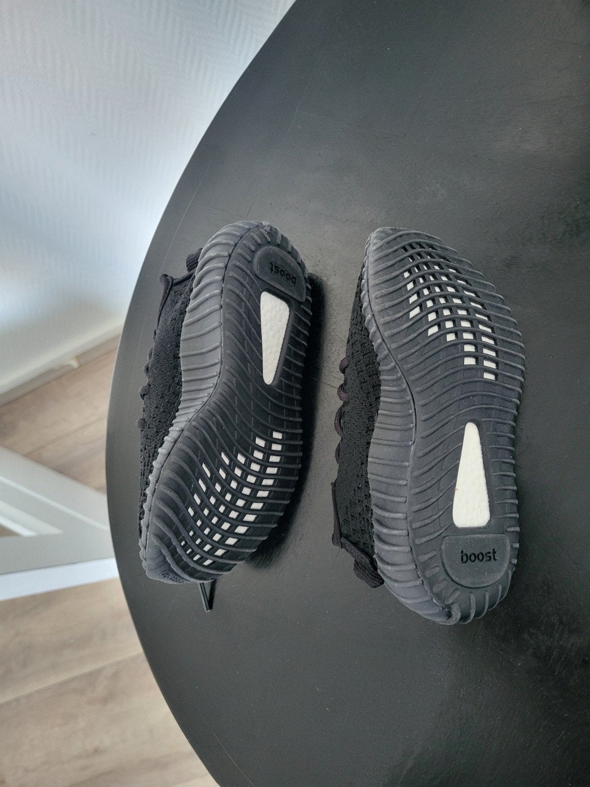 Yeezy schoenen maat 28, Ophalen of Verzenden, Nieuw, Jongen, Schoenen