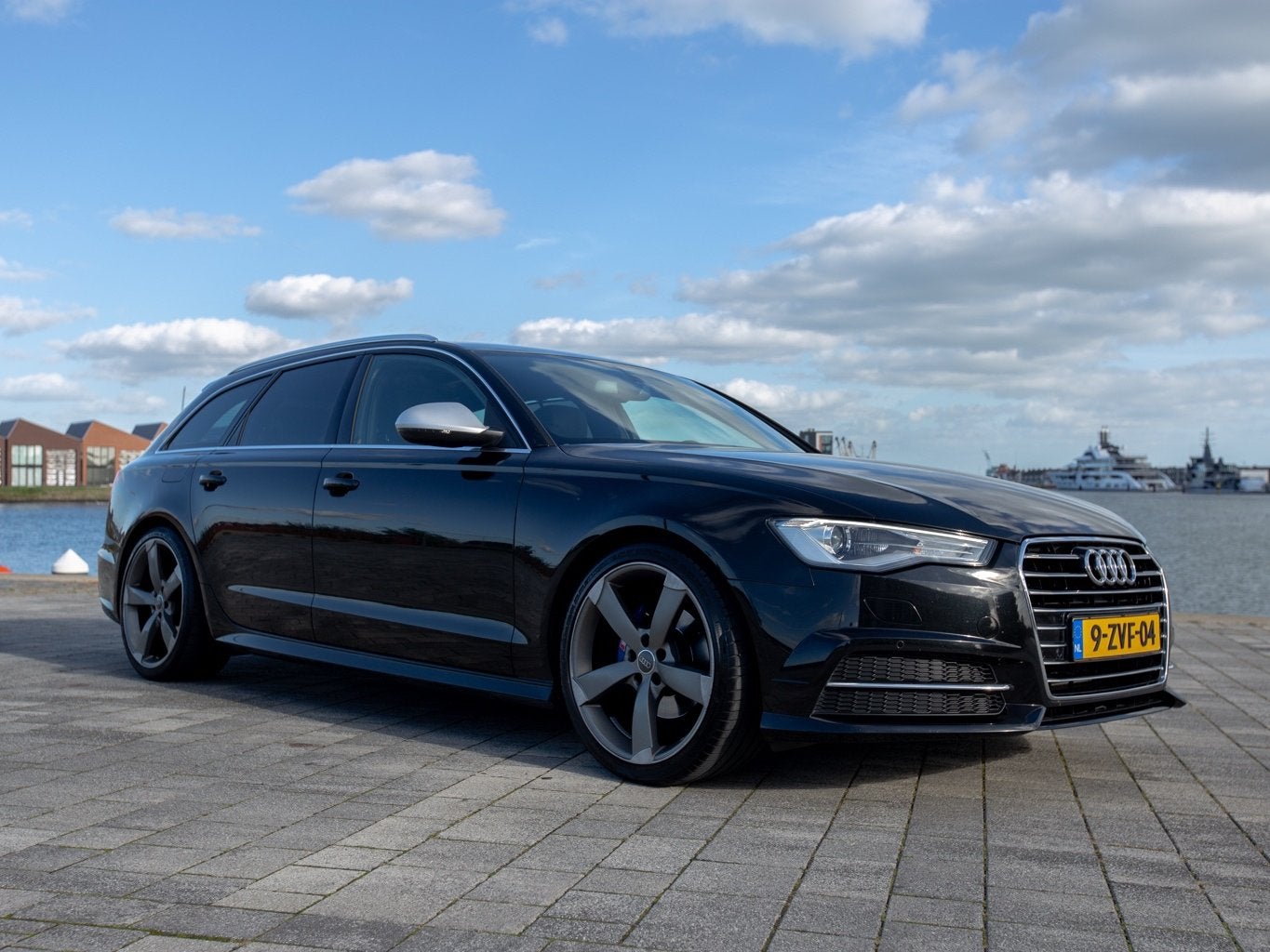 Audi A6 1.8 Tfsi Ultra Zwart, Auto's, Dealer onderhouden, 1610 kg, Zwart, Leder en Stof