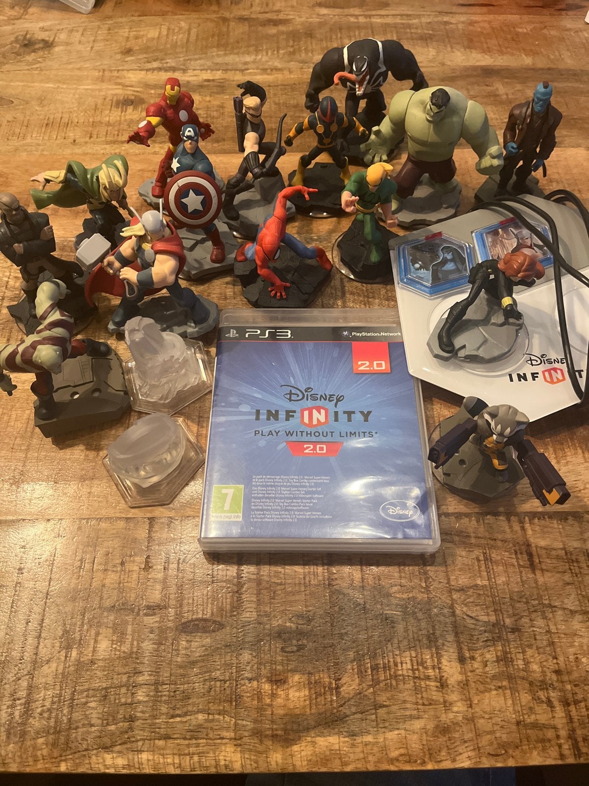 Disney Infinity 2.0 Marvel Game + Figuren PS3