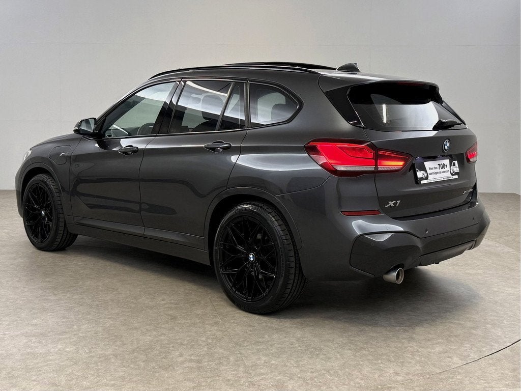 BMW X1 xDrive25e eDrive M-Sport | Pano | Sfeer | HuD | Camer, Auto's, BMW, Gebruikt, Bedrijf, Hybride Elektrisch/Benzine, 3 cilinders
