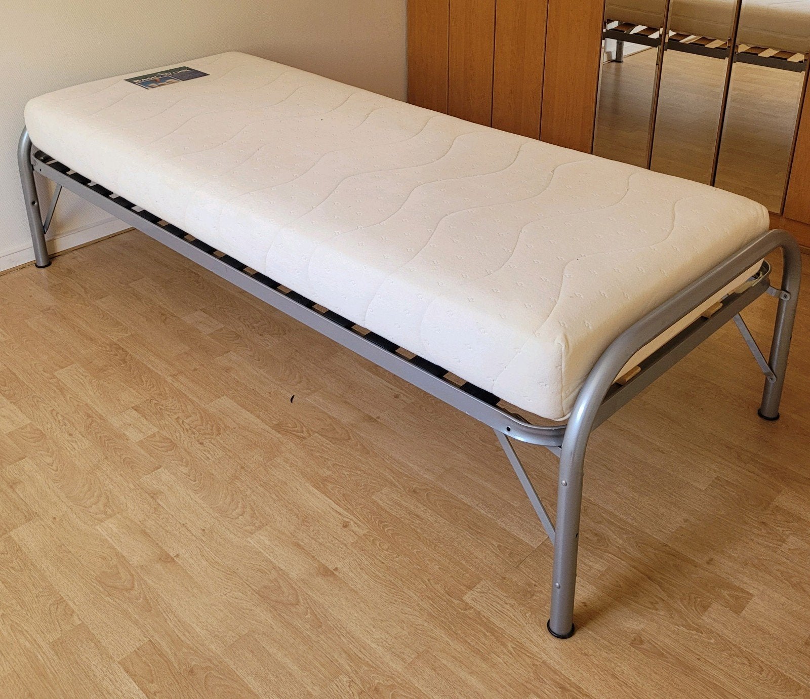 Eenpersoonsbed, Ophalen, Gebruikt, Eenpersoons, 80 cm