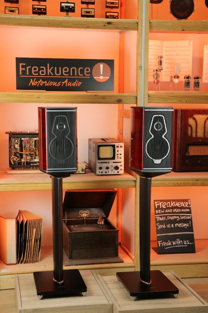 Sonus Faber Guarneri G5 / G 5 RED Homage  *TRADE.INRUIL OK!, Overige merken, Sonus Faber S.p.A., Via Antonio Vivaldi 15, 36061 Vicenza, Italy