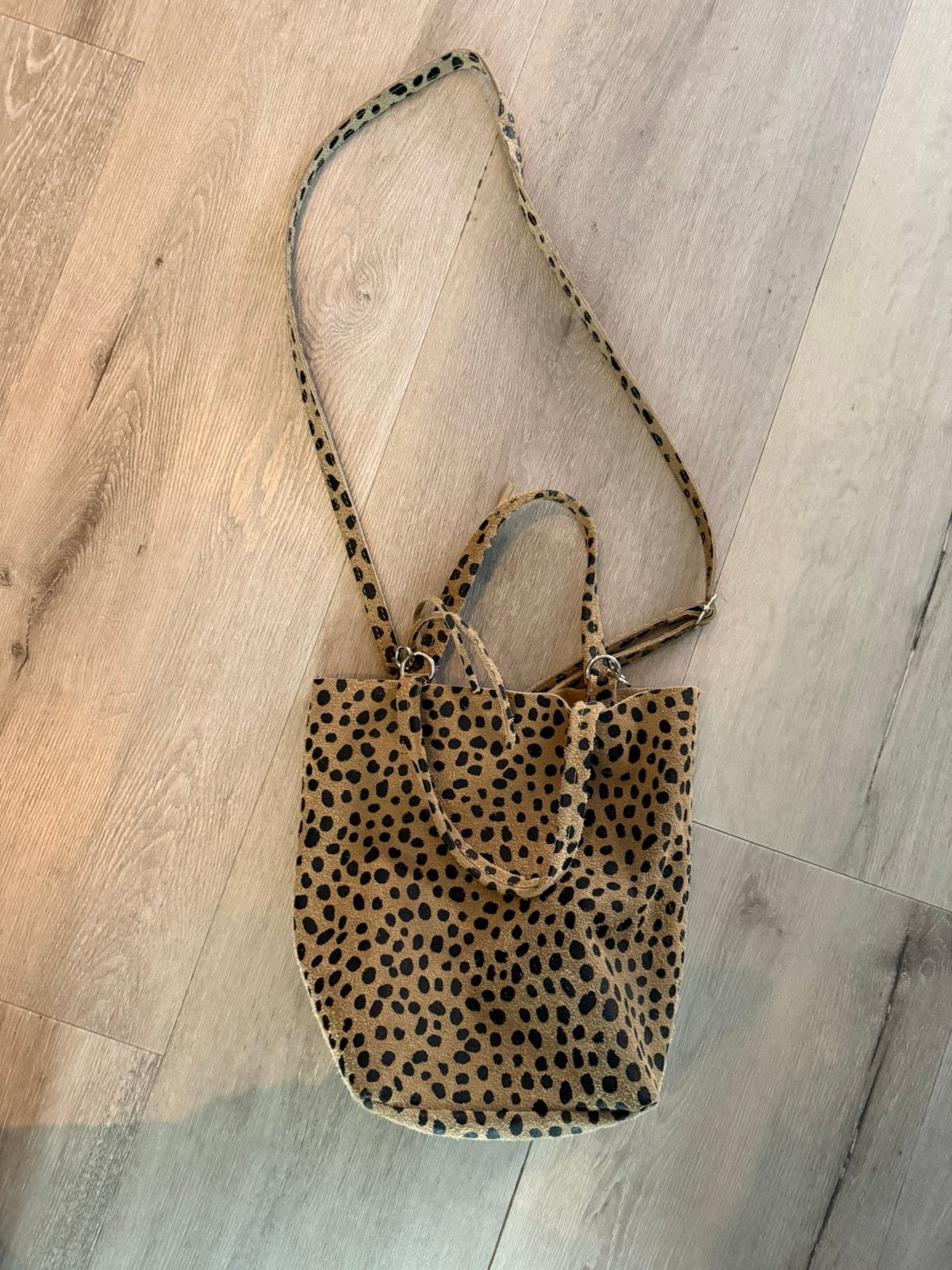 Izgst toffes set tas en sjaal panterprint suede, Ophalen of Verzenden, Zo goed als nieuw, Handtas