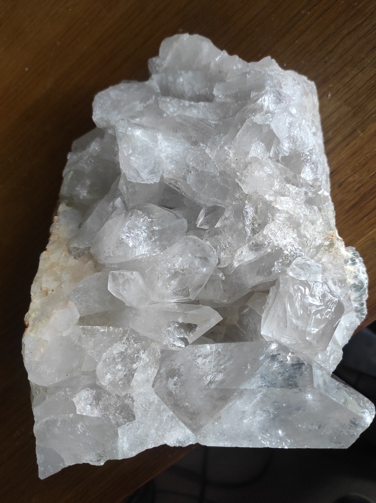 Grote ruwe kwartskristal cluster - 5.3 kg, Verzamelen, Ophalen of Verzenden, Mineraal