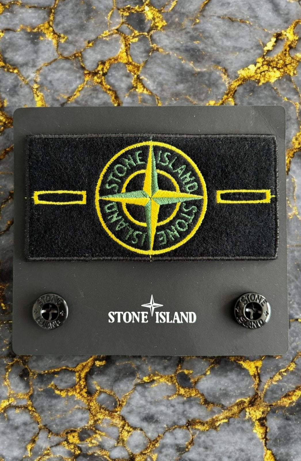 Stone Island badge logo classic patch embleem, Ophalen of Verzenden, Zo goed als nieuw