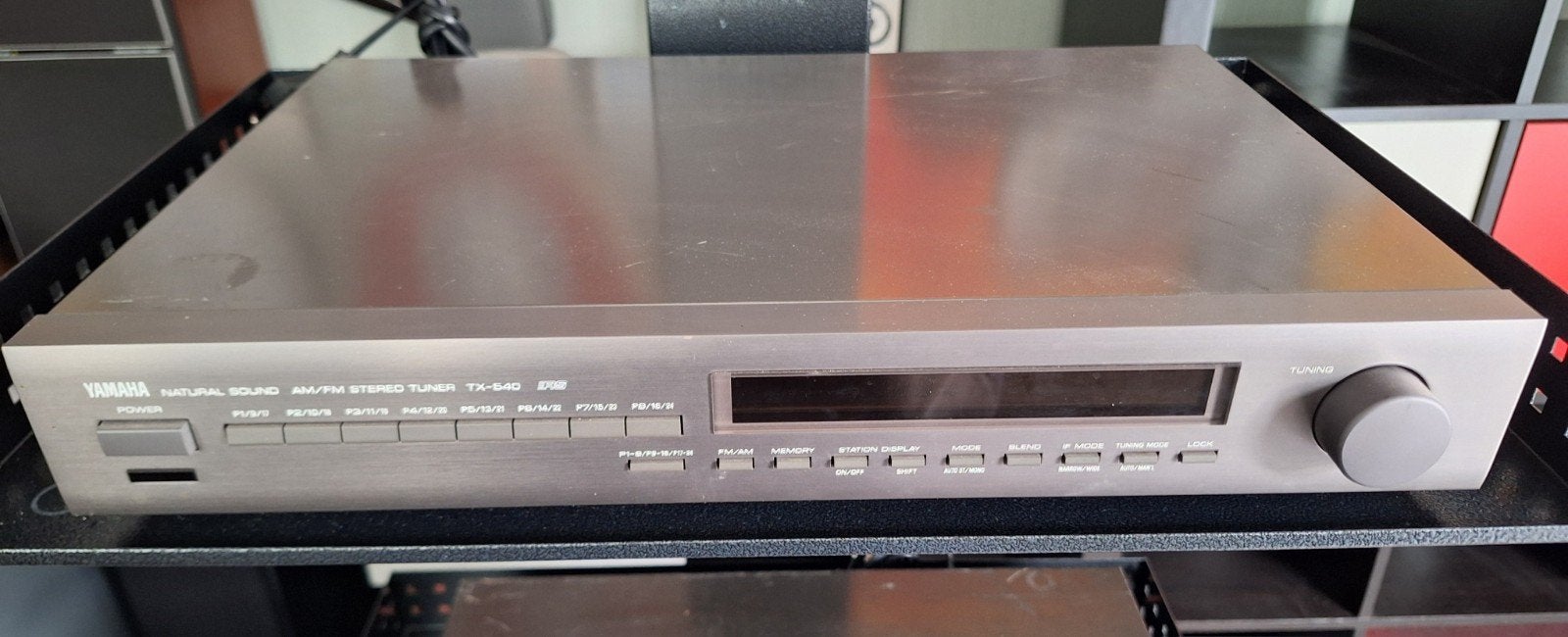 Yamaha Natural Sound AM/FM Stereo Tuner TX-540