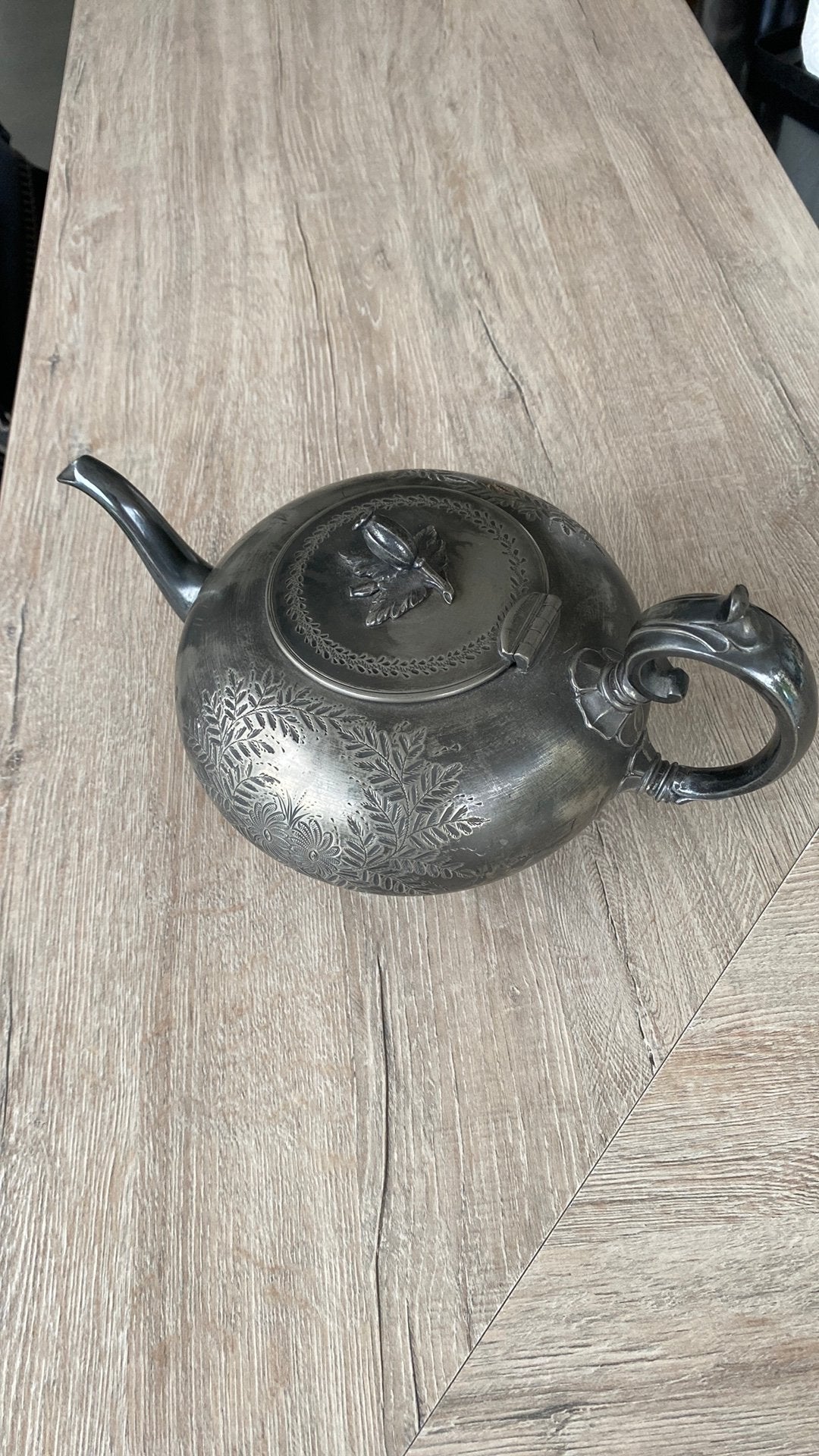 Engelse theepot victoriaanse tijd (verzilverd), Antiek en Kunst, Antiek | Tin, Ophalen of Verzenden