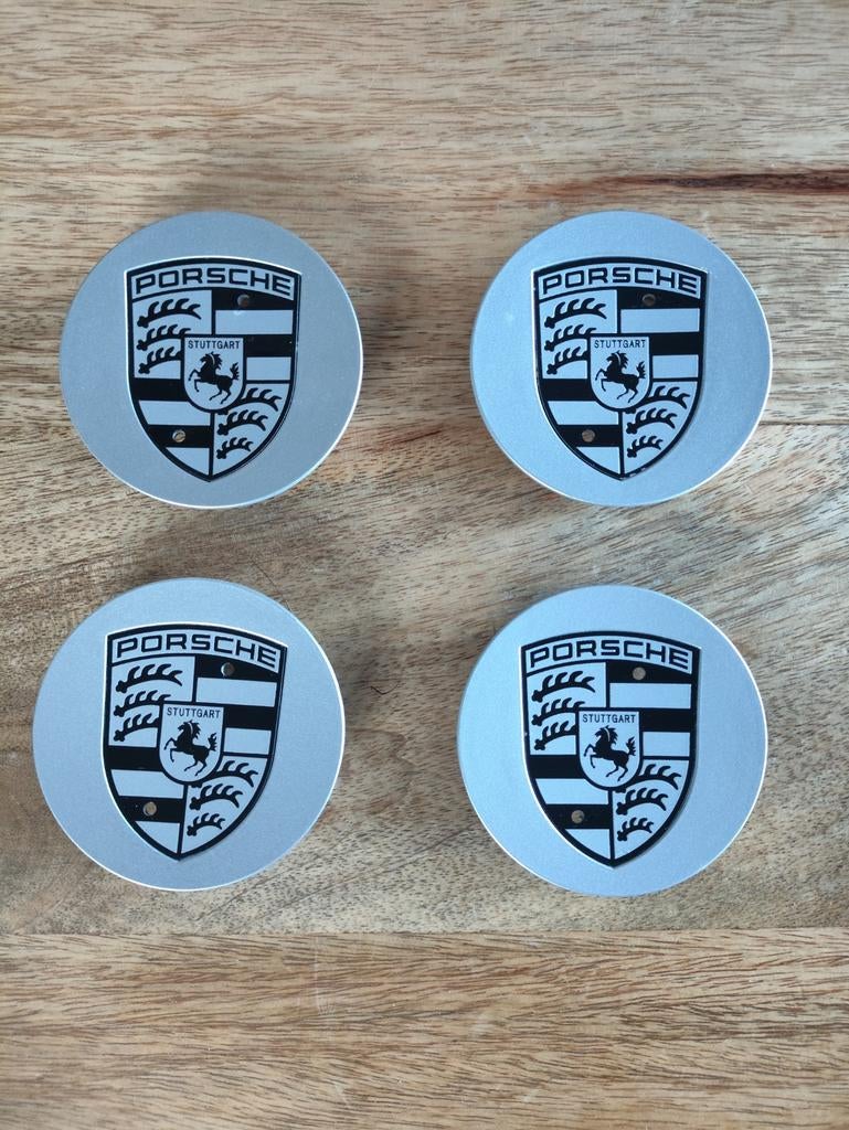 T.K. Porsche Centercaps - naafdoppen - wieldoppen – 76mm., Ophalen of Verzenden, Zo goed als nieuw