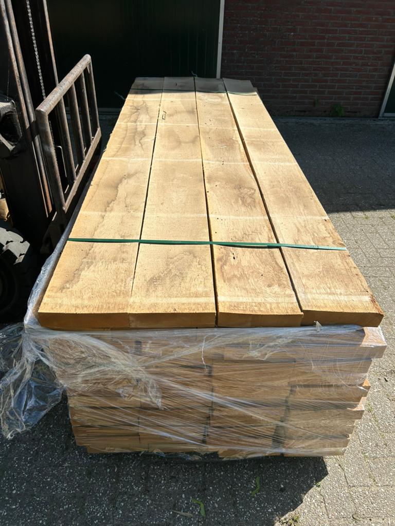 Eiken planken te koop. Fijn bezaagd 260x22x5,2 cm