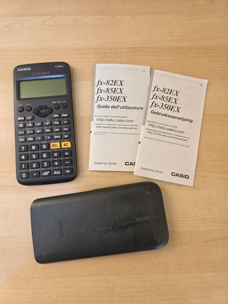 Te koop: Casio FX-82EX rekenmachine, Ophalen of Verzenden, Gebruikt