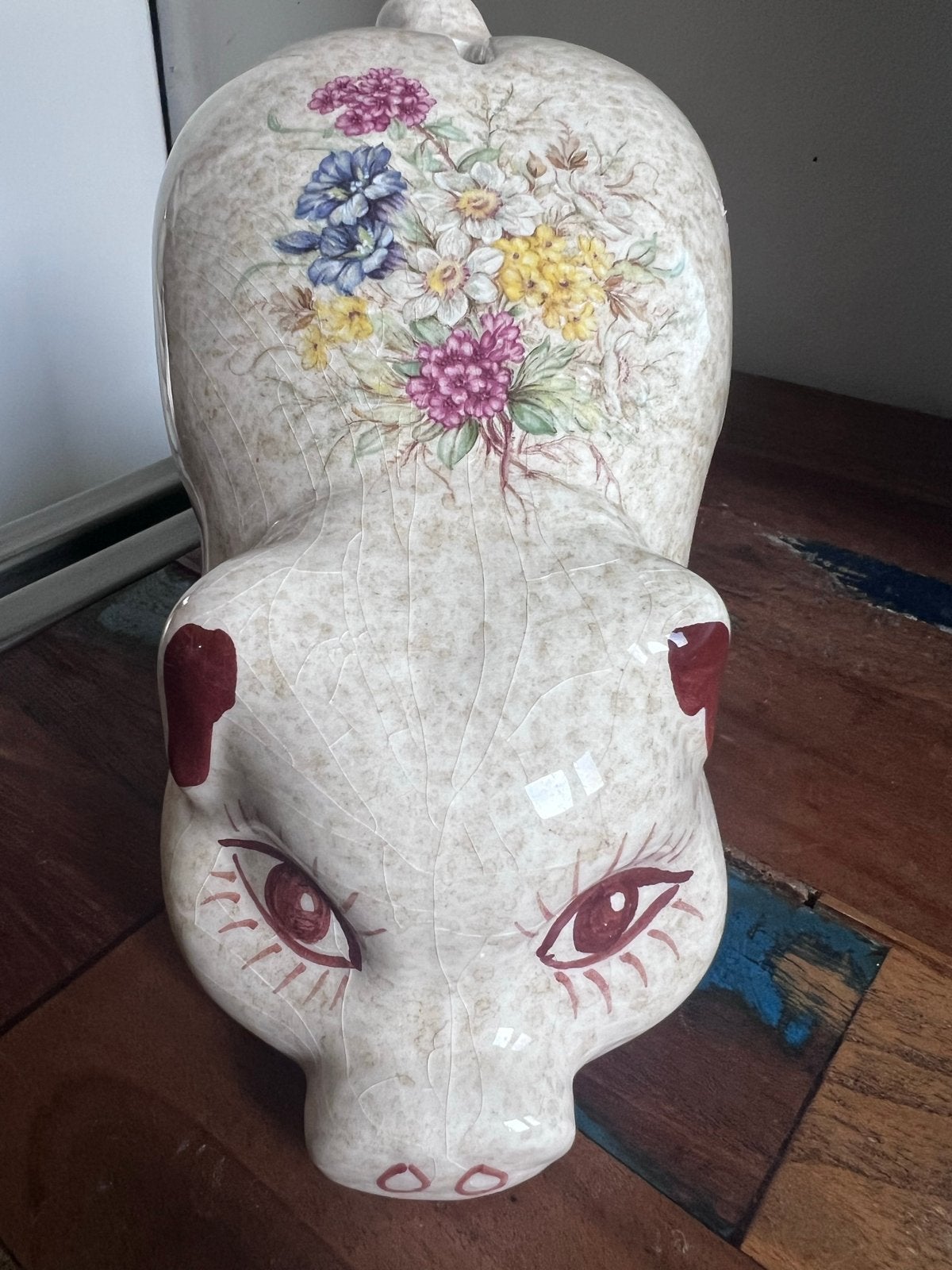 Vintage spaarpot varken met bloemendecoratie, Ophalen of Verzenden, Gebruikt, Steen, Aardewerk of Keramiek, Dier