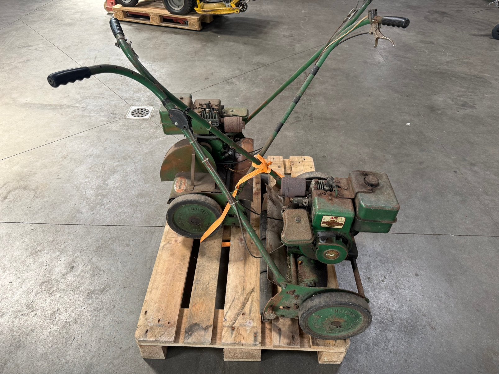 Kooimaaier 3 stuks briggson straton motor, Ophalen, Zo goed als nieuw