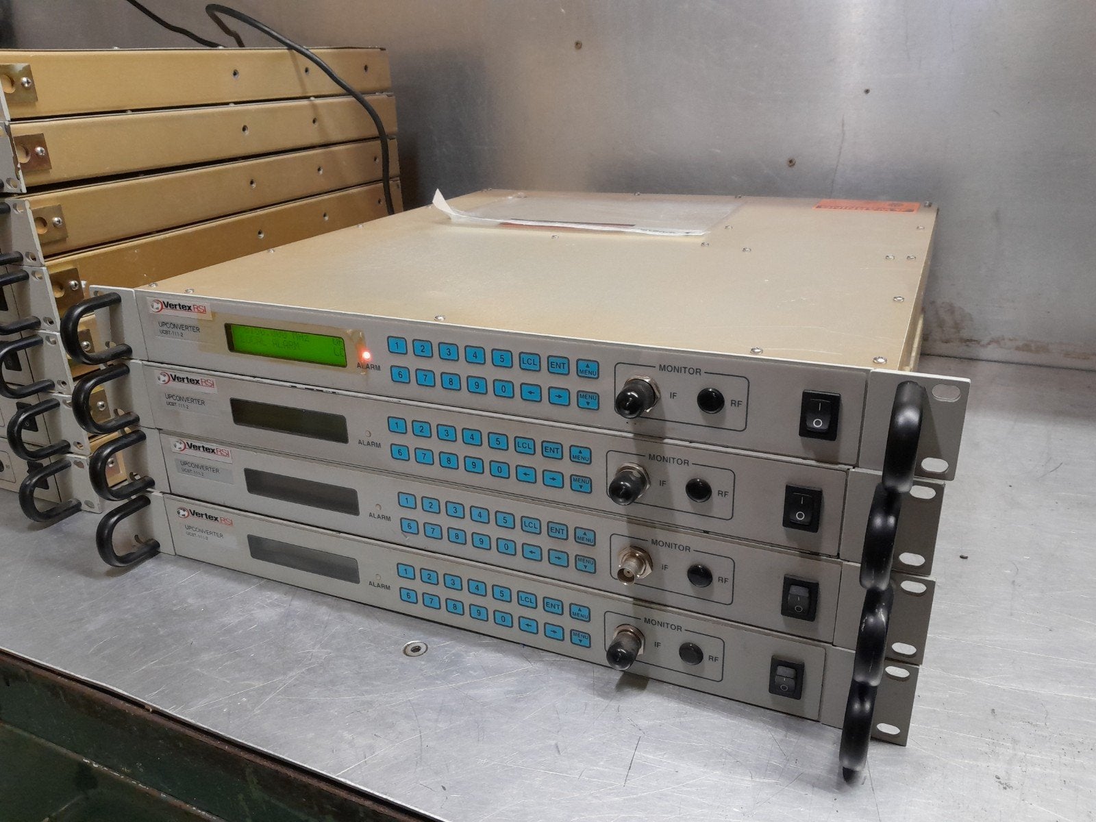 Vertex RSI up converter UCBT-111-2 Digital Tracking, Telecommunicatie, Zenders en Ontvangers, Ophalen of Verzenden