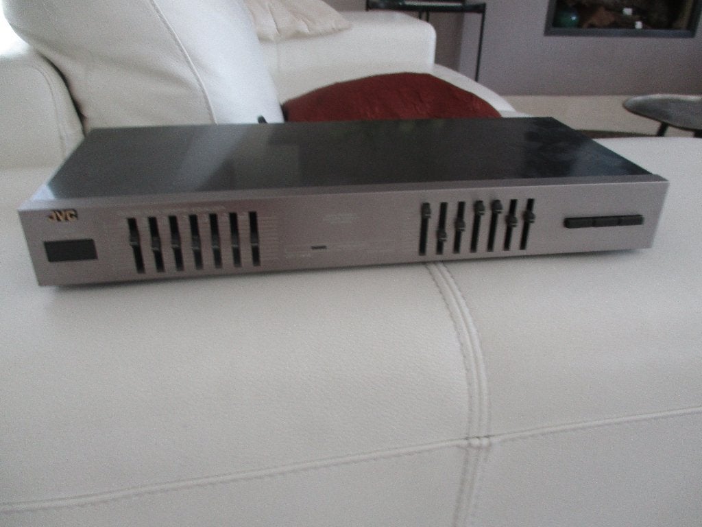 Equalizer, Ophalen, Zo goed als nieuw, JVC, MP3-aansluiting