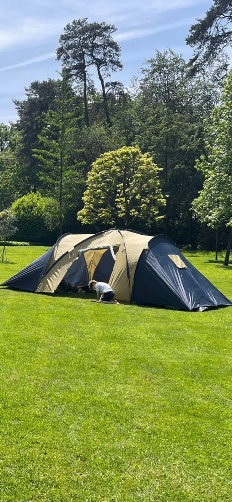 Tent 4 persoons met twee slaap cabines., Ophalen, Zo goed als nieuw