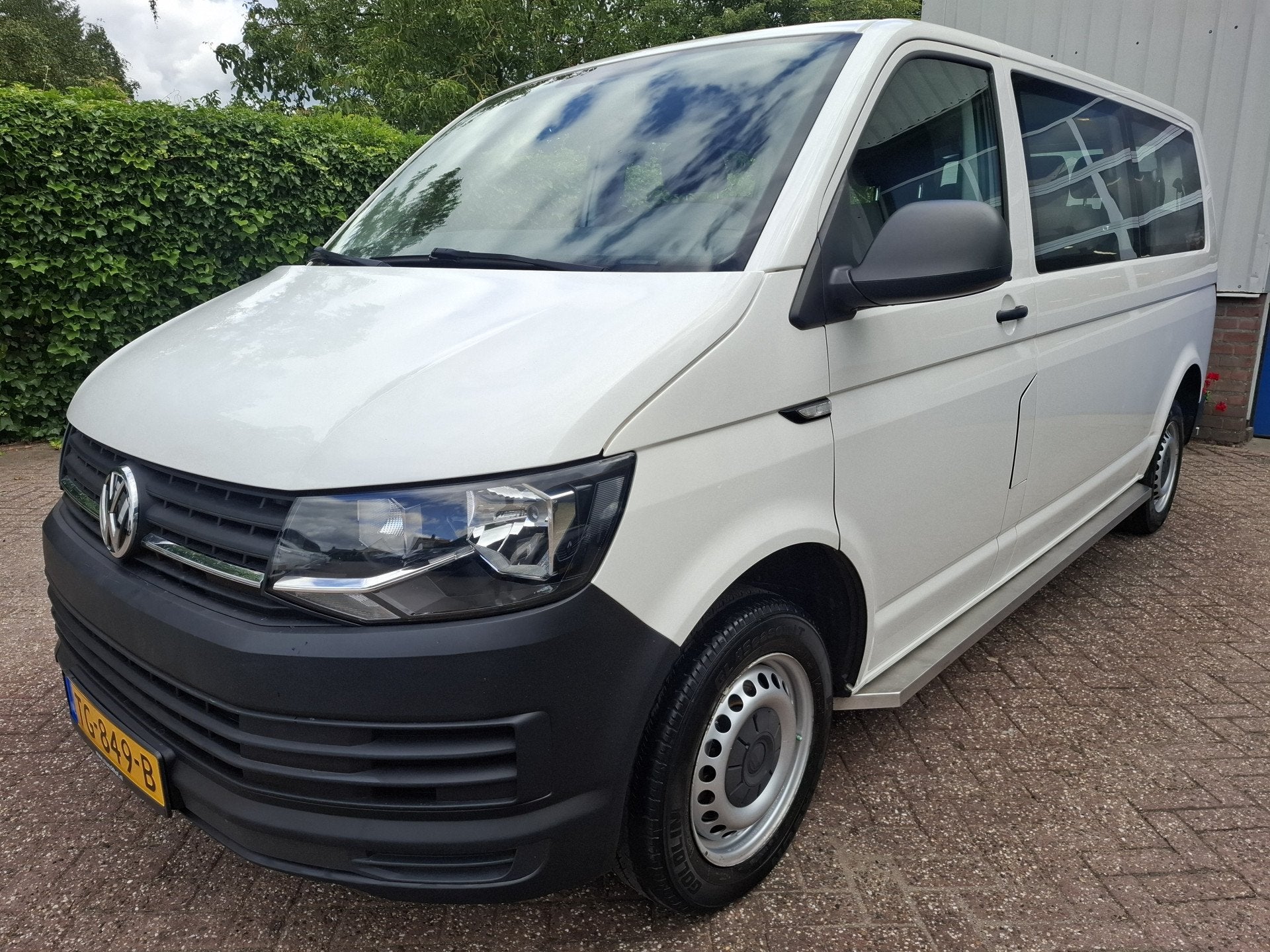 Volkswagen Transporter KOMBI 2.0TSI 25400.- INCL BTW 9-PERSO, Voorwielaandrijving, Stof, Gebruikt, Euro 6