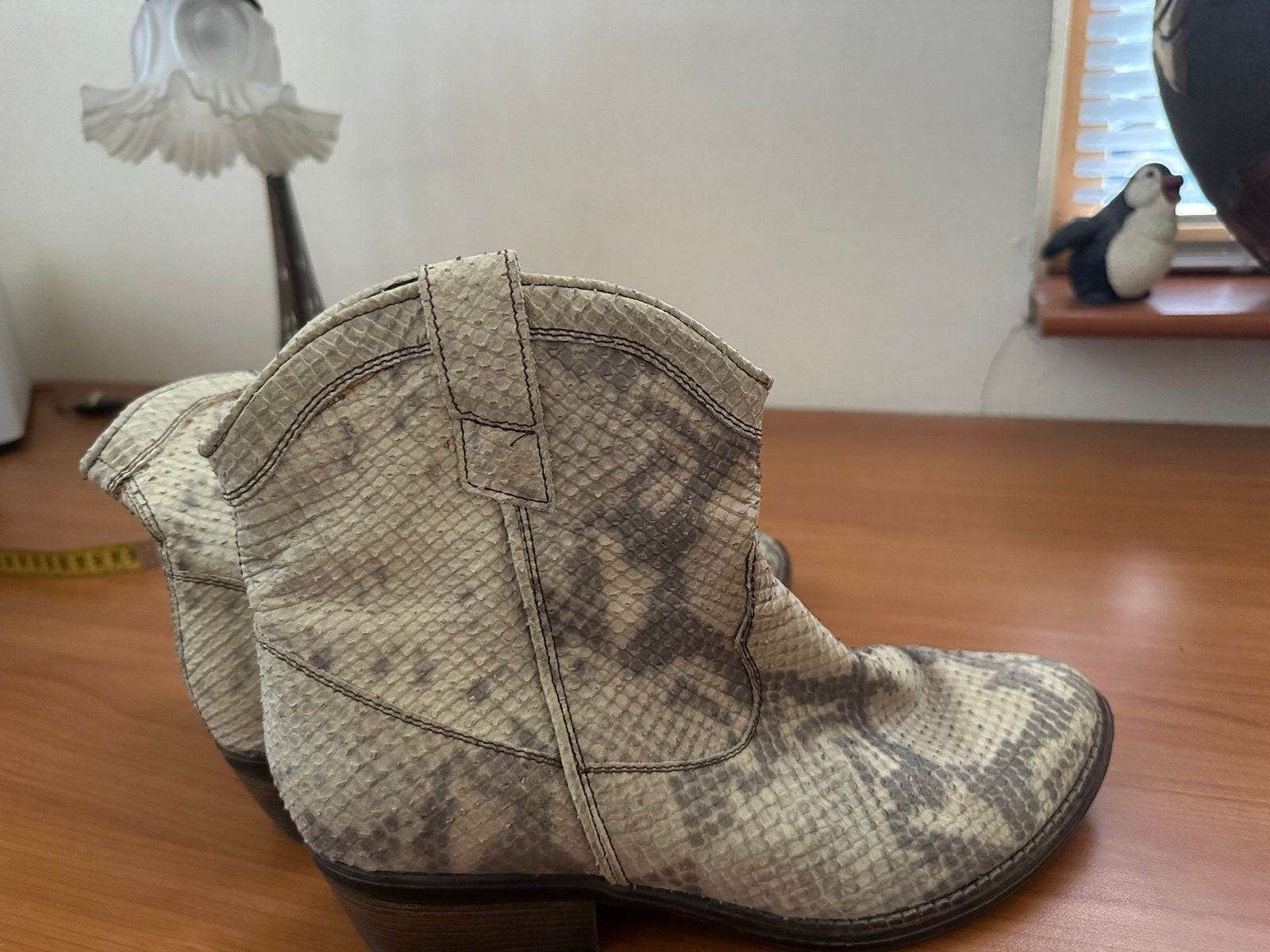 Omoda Enkellaarsjes - Maat 42, Kleding | Dames, Overige kleuren, Lage of Enkellaarzen, Ophalen of Verzenden, Gedragen