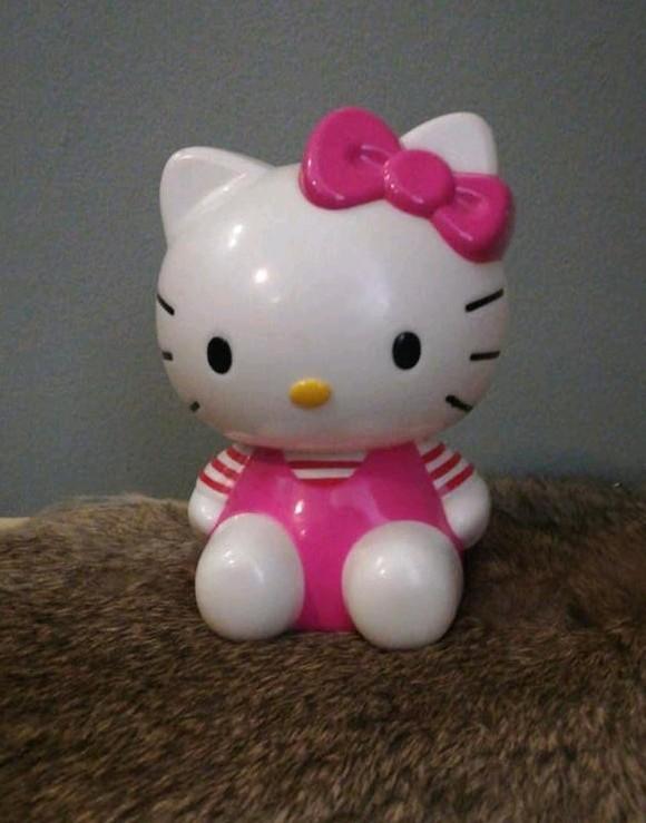 Hello Kitty kunststof spaarpot 13cm hoog, Ophalen, Gebruikt, Kunststof, Dier